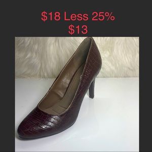 Rialto Size 9 Croc Texture